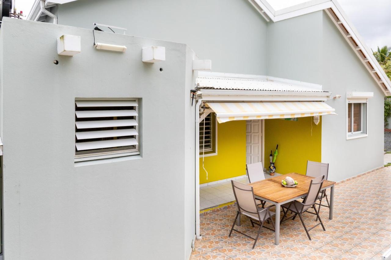 Villa L'Artist En Bord De Mer Avec Piscine Privee Sainte-Rose Bagian luar foto